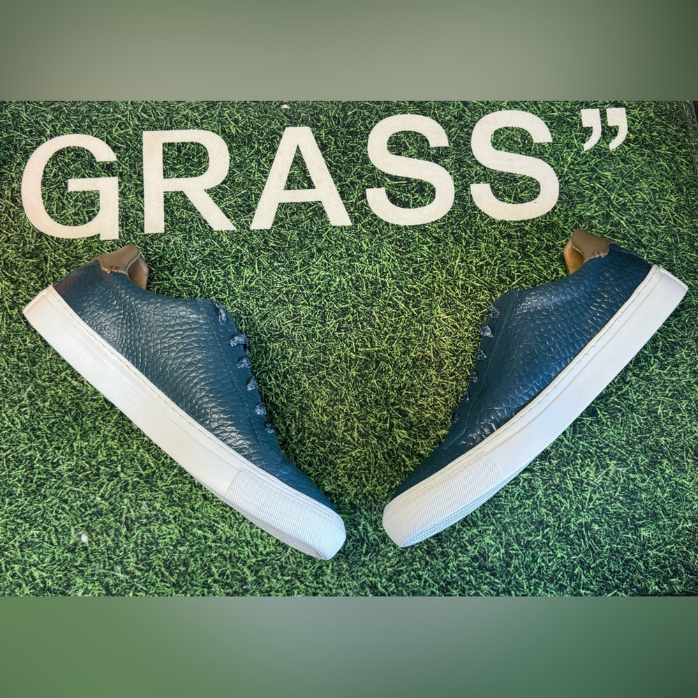 High Quality Snakeskin European shoe